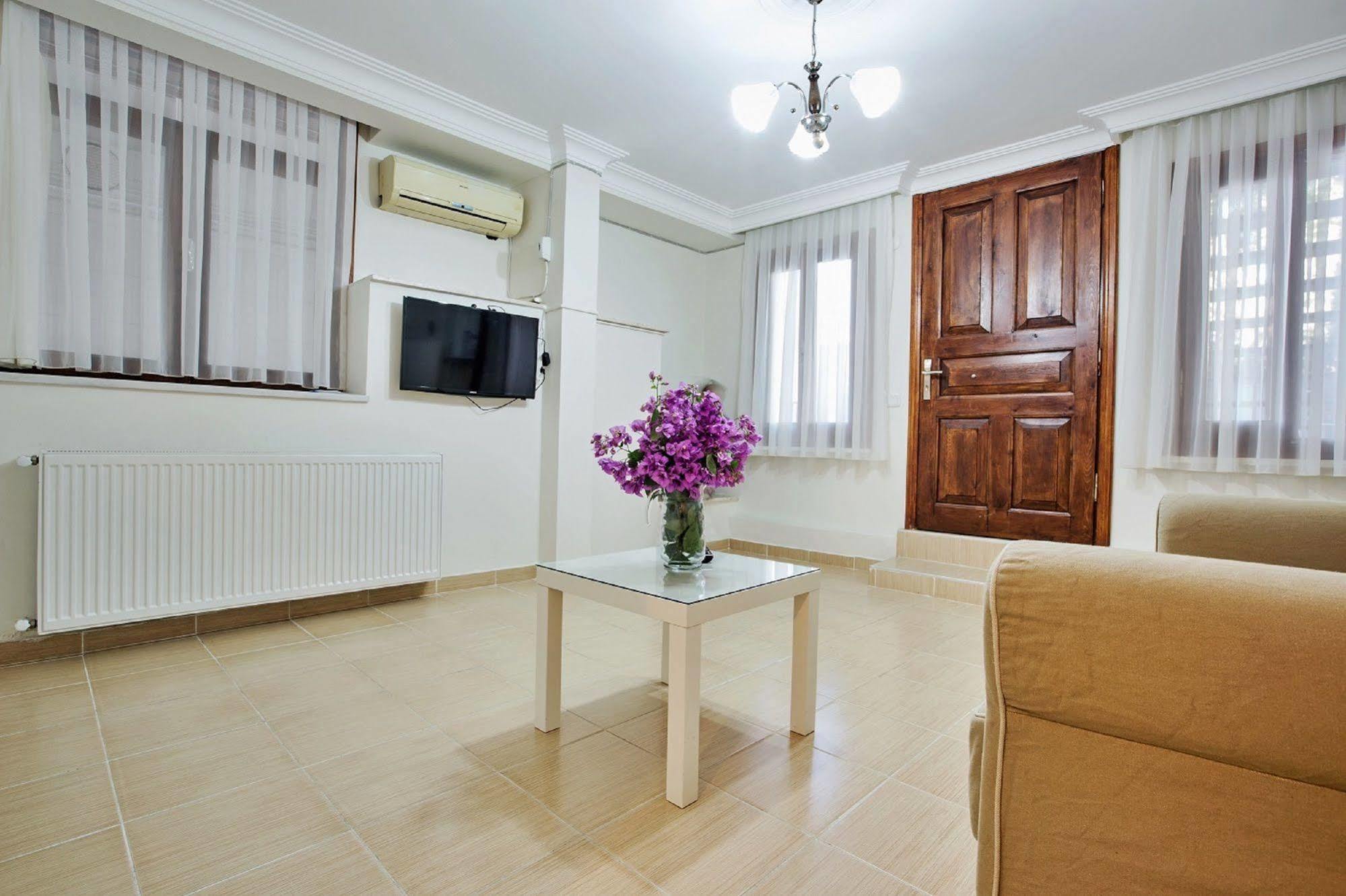 Buyukada Apart Hotel - Sehbal Адалар Екстер'єр фото